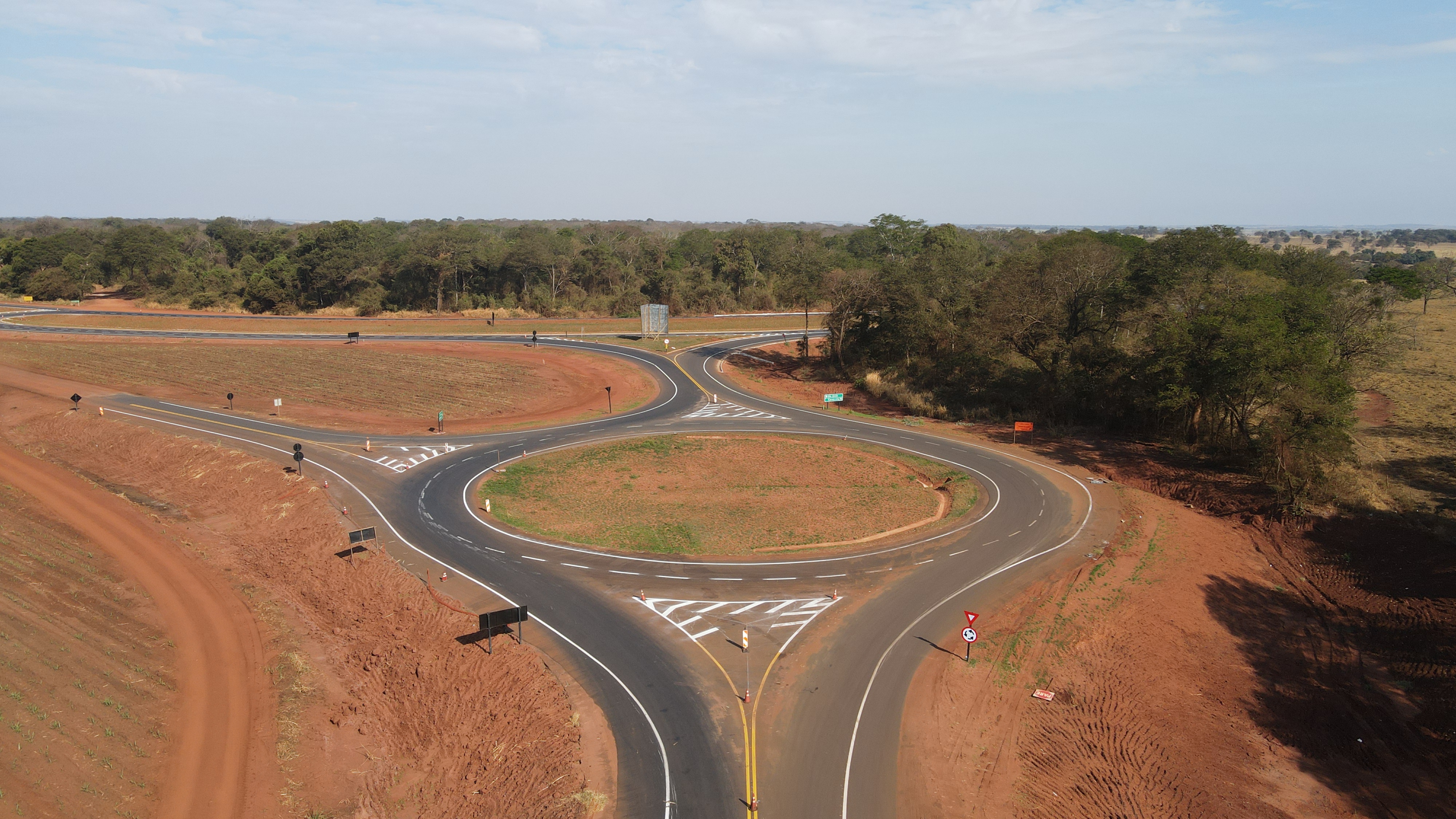 OBRA DER-MG LIMEIRA DO OESTE - Foto 2