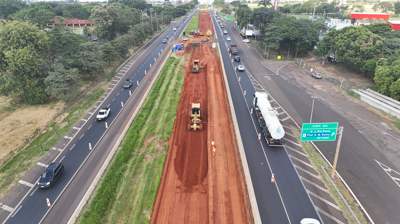 OBRA ICCR ECOVIAS SP-310 KM 436 A 444 - Foto 3